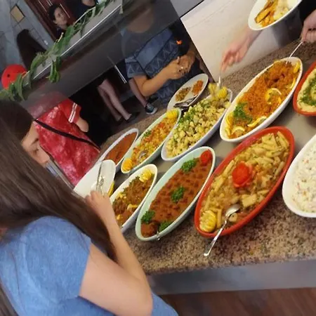 Daisy Garden מלון