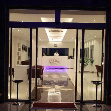 Daisy Garden Hotel 3*